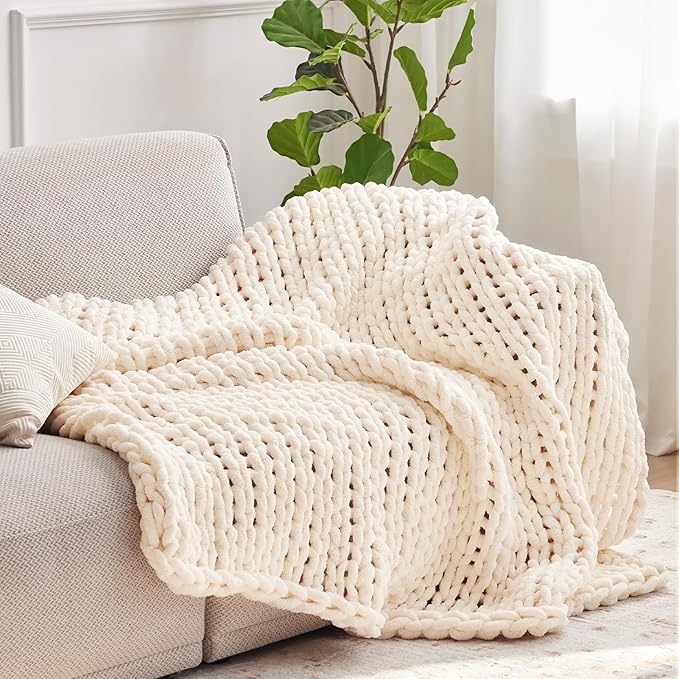 Chunky Knit Throw Blanket, 50''*60'' Knitted Throw Chenille Yarn for Bed Couch, Handmade Cream Crochet Big Thick Blanket, Machine Washable Cute Comfy Blanket for Home Decor