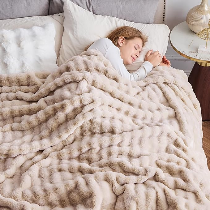 NEWCOSPLAY Faux Fur Throw Blanket Linen Bubble Blanket Thick Warm Soft for Couch Sofa Bed 550GSM (Linen, Throw(50"x60"))