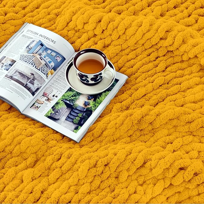 Ultra Soft Chunky Knit Blanket Throw -50x60 Hand Knitted Warm Chenille Throw Blanket, Home Decor Soft Thick Yarn Cable Knit Blanket Breathable Fleece Banket Christmas for Couch Bed Sofa Best GIF