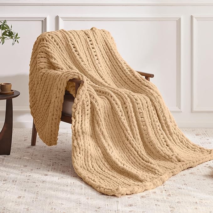 Chunky Knit Throw Blanket, 30''*40'' Knitted Throw Chenille Yarn for Bed Couch, Handmade Beige Crochet Big Thick Blanket, Machine Washable Cute Comfy Blanket for Home Decor