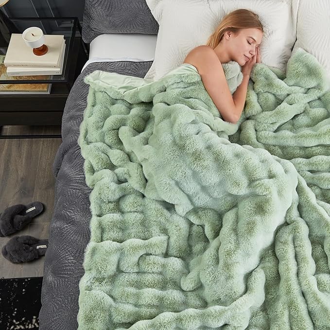 Cozy Bliss Faux Fur Throw Blanket for Couch, Fuzzy Soft Plush Thick Bubble Blanket for Sofa Bedroom Living Room, 108 * 90 Inches Sage Green
