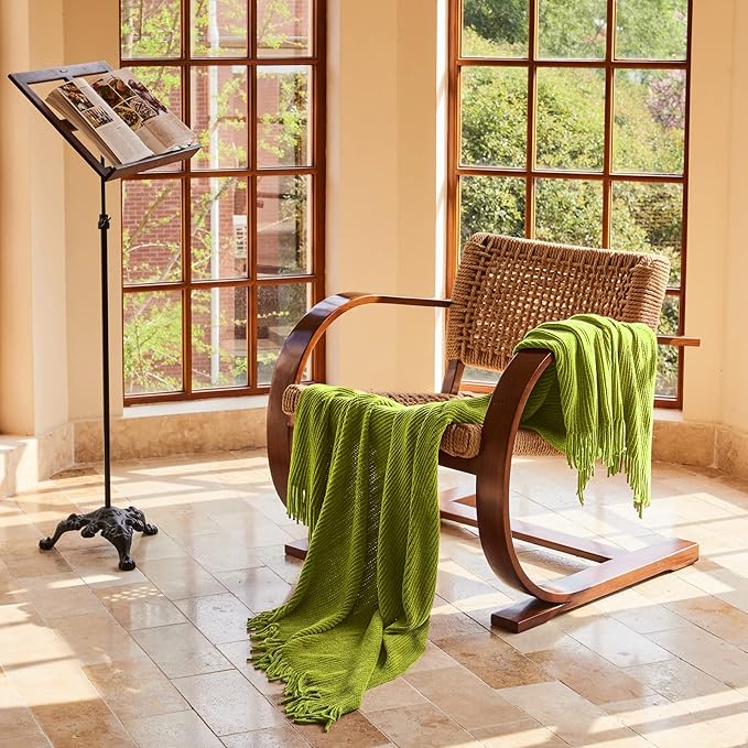 lifein Throw Blanket for Couch, Soft Green Boho Decor Bed Throw,Cozy Knitted Chenille Small Farmhouse Lightweight Throw for Spring(Green,50 * 60")