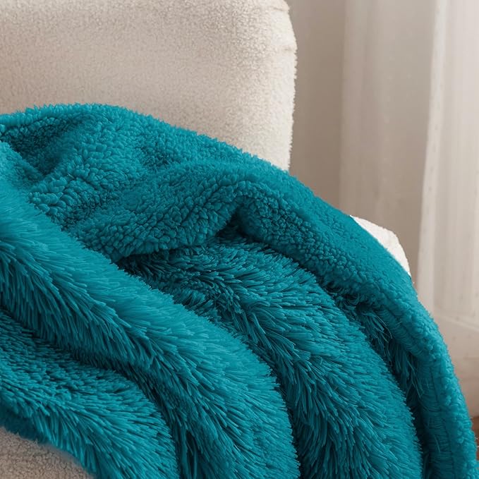 Bedsure GentleSoft Fluffy Turquoise Teal Throw Blanket, Teal Decor Cozy Gifts for Women Men, Soft Fuzzy Sherpa Fleece Plush Thick Warm Faux Fur Throws for Couch, Aqua Blanket Gifts for Mom, 50x60
