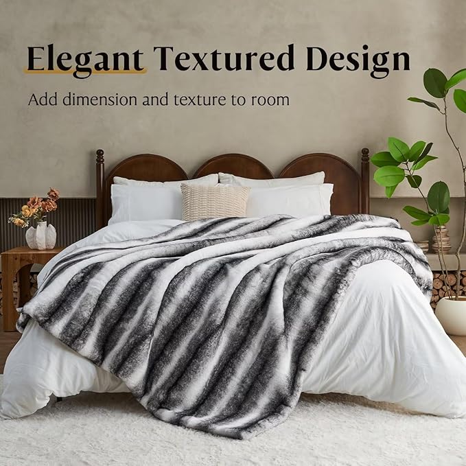 Luxury Faux Fur Blanket - Soft Warm Plush Blankets for Couch Sofa Bed, Fluffy Thick Throws for Bedroom, Office, Living Room, Decorative Reversible, Not Easy to shed- 70"x90", Black/White