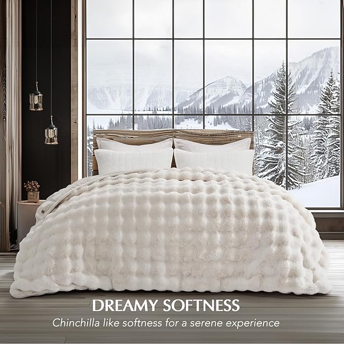 EVERGRACE Ultra Soft Luxury Fluffy Ridgeline Faux Rabbit Fur Throw Blanket, Thick Warm Bubble Throw for Bed, Cozy Plush Reversible Blankets for Couch, Chair, Sofa, Ivory White, 80x90 Inches, 870 GSM