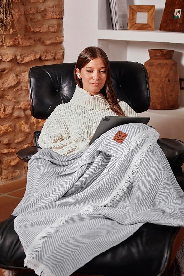 Gold Case Throw Blanket for Couch - 100% Recycled Turkish Cotton Blankets & Throws - Retro Soft Throw Blankets for Living Room Sofa - Boho Decorative Woven Throws for Couch - 60x80 - Navy Blue