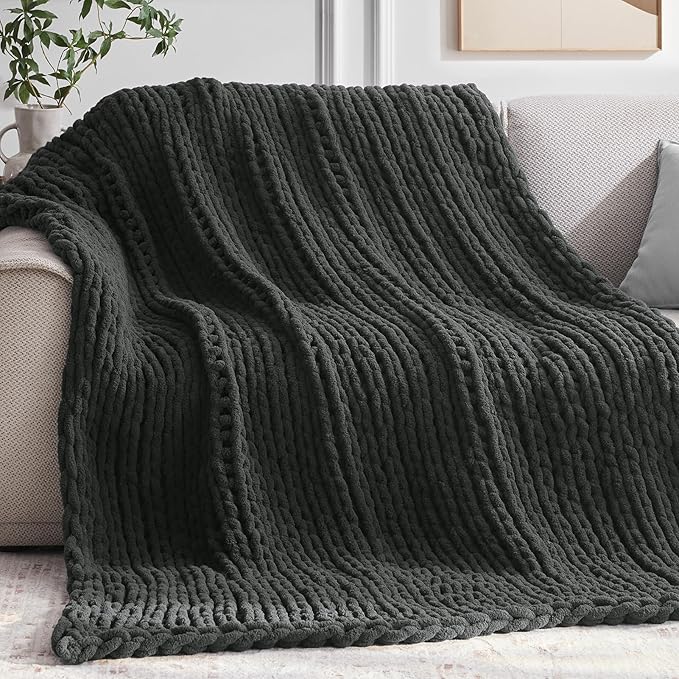 Chunky Knit Throw Blanket, 40''*50'' Knitted Throw Chenille Yarn for Bed Couch, Handmade Dark Grey Crochet Big Thick Blanket, Machine Washable Cute Comfy Blanket for Home Decor