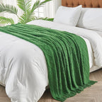 inhand Green Christmas Throw Blanket for Couch and Bed, Birthday Gifts for Women Teen Girl Friend Home Decor Knitted Blanket and Throws, Outdoor Lightweight Farmhouse Warm Woven Decorative, 50"x60"