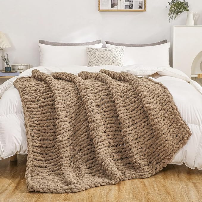 WESHIONGOO Chunky Knit Blanket Throw 50"×60" Knitted Throw Blankets for Couch Bed Fluffy Soft Blanket with Jumbo Chenille Yarn Thick 100% Handmade (Brown)