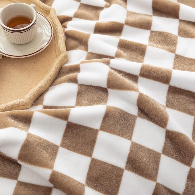 LOMAO Throw Blankets Flannel Blanket with Checkerboard Grid Pattern Soft Throw Blanket for Couch, Bed, Sofa Luxurious Warm and Cozy for All Seasons (Khaki, 60"x80")