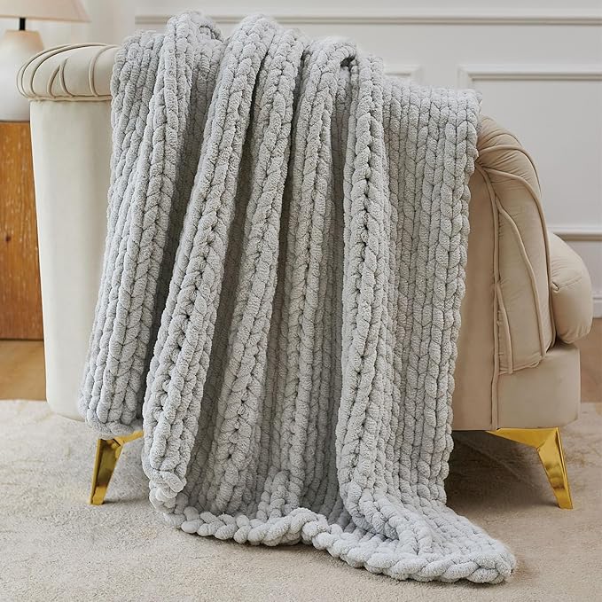 Esterra Chunky Knit Throw Blanket Newly Upgraded Heavy Tighter Version, Handmade Chenille Throw Super Soft, Thick Yarn Cable Knit Crochet Throw Blanket for Couch Bed Sofa (50"x60" Light Grey)