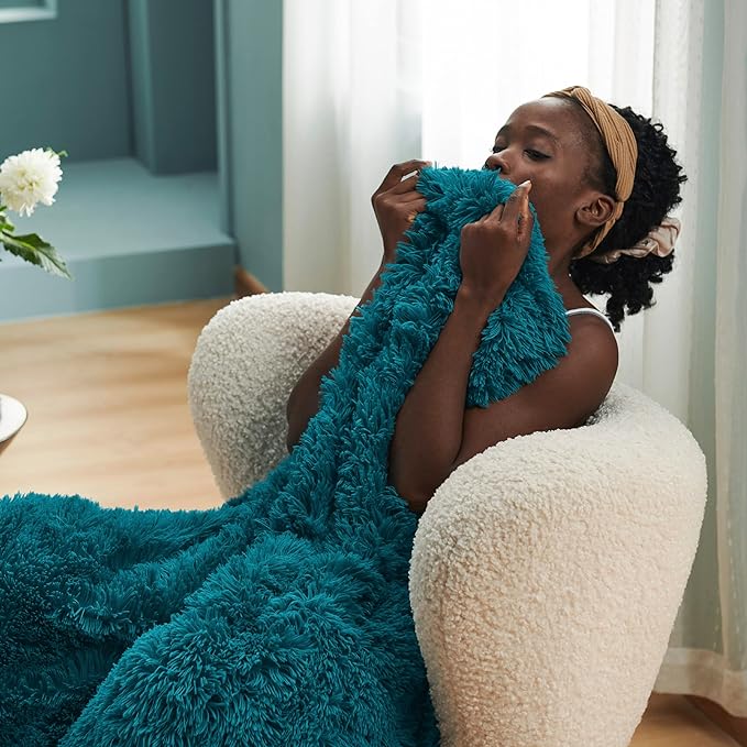 Bedsure GentleSoft Fluffy Turquoise Teal King Size Blanket for Bed, Thick Soft Sherpa Faux Fur Fleece Bedding Fuzzy Plush Winter Warm Heavy Large King Blanket, Cozy Teal Gifts for Men Women, 108x90