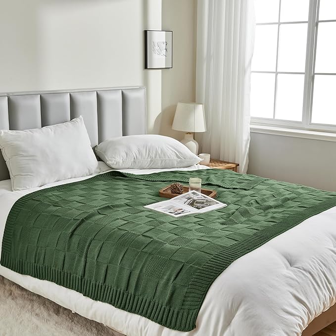 CozeCube Knit Throw Blanket,Christmas Green Checkered Bedroom Blanket for Couch,Soft Cozy Warm Knitted Blanket for Bed Sofa Living Room,Decorative Spring Fall Throw Blanket 50"X60",Christmas Green