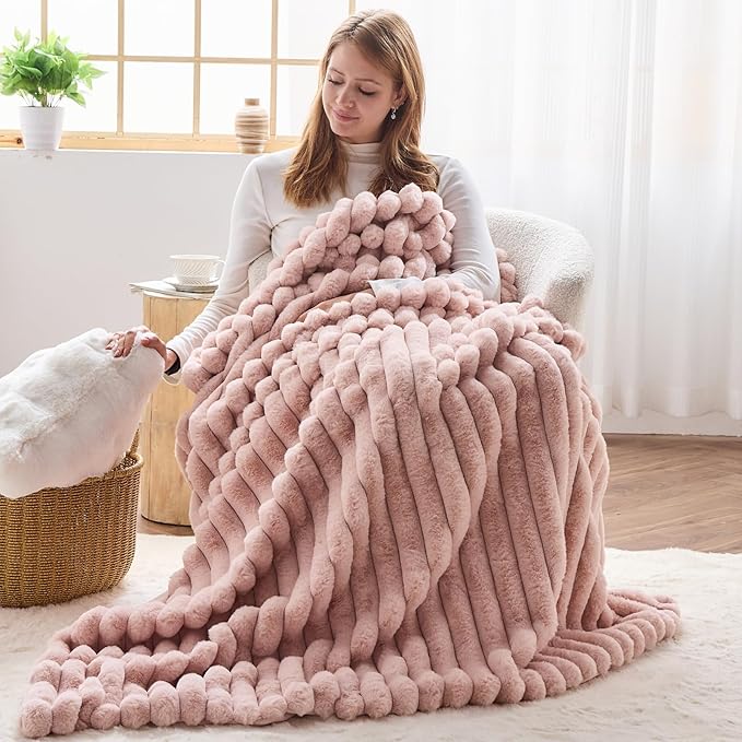 NEWCOSPLAY Faux Fur Throw Blanket Pink 3D Ribbed Plush Thick Warm Blanket for Couch Sofa Bed 850GSM (Pink Ribbed, Throw(50"x60"))