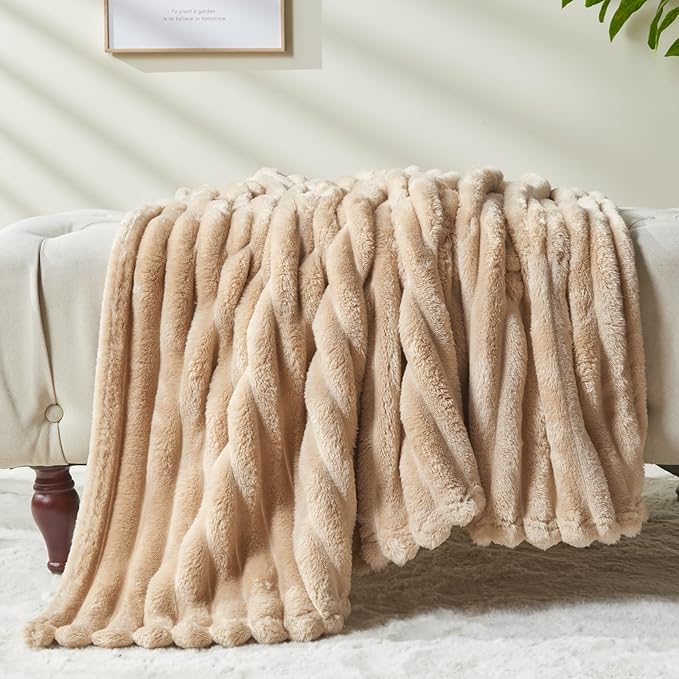 NEWCOSPLAY Super Soft Twin Blanket Brown Premium Silky Flannel Fleece 3D Ribbed Jacquard Lightweight Bed Blanket All Season Use (Brown Ribbed, Twin(60"x80"))