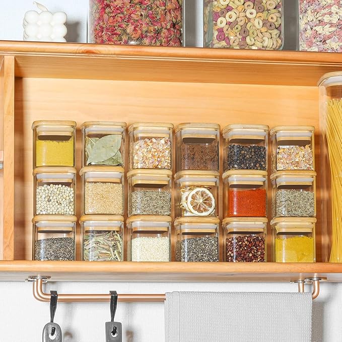 ComSaf Spice Jars with Labels 4 oz 6Pack, Small Spice Containers Starter Set, Glass Seasoning Jars with Lids, Square Seasoning Containers for Salt, Pepper, Chili Powder, Sugar, Ginger Ground, Cumin