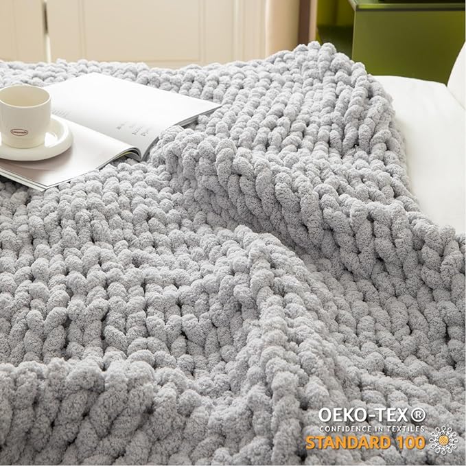 WESHIONGOO Chunky Knit Blanket Throw 40"×40" Knitted Throw Blankets for Couch Bed Fluffy Soft Blanket with Jumbo Chenille Yarn Thick 100% Handmade (Light Grey)