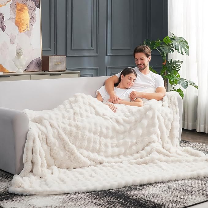 Cozy Bliss Faux Fur Throw Blanket for Couch, Fuzzy Soft Plush Thick Bubble Blanket for Sofa Bedroom Living Room, 90 * 90 Inches Cream White