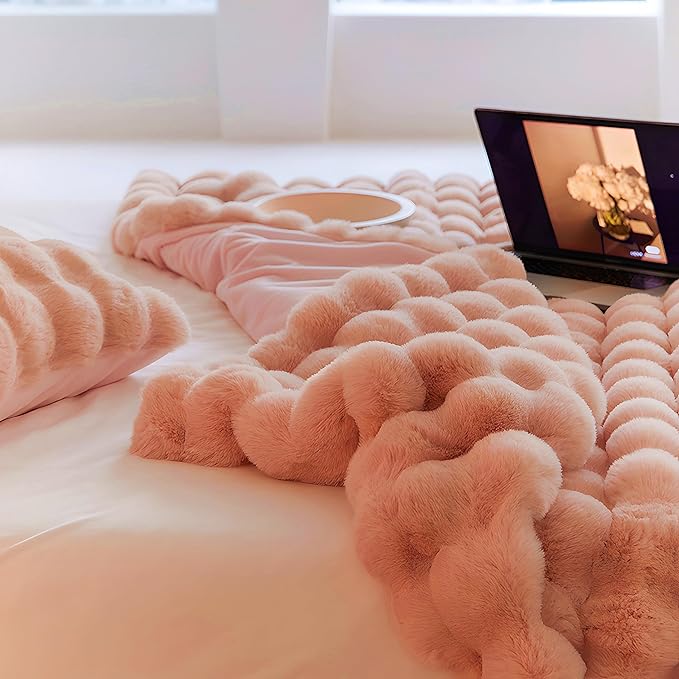 UKELER Pink Faux Fur Throw Blanket for Girls 50''x60'' Decorative Shaggy Velvet Blanket Fluffy Cozy Plush Warm Bed Throws for Bedroom, Living Room, Couch, Sofa, Office, Camping