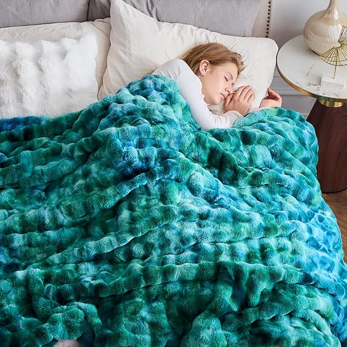NEWCOSPLAY Faux Fur Throw Blanket Tie-dye Dark Teal Luxury Fluffy Thick Warm Bubble Blanket for Couch Sofa Bed 700GSM (Tie-dye Dark Teal, Throw(50"x60"))