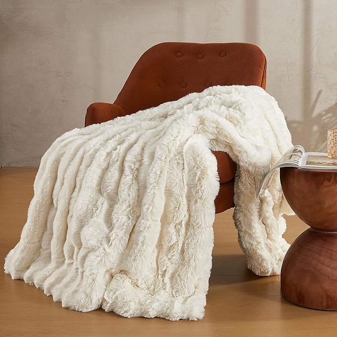 JELLYMONI Faux Fur Throw Blanket, White Fuzzy Cozy Plush Bubble Bed Blanket, Thick and Warm (50" X 60")