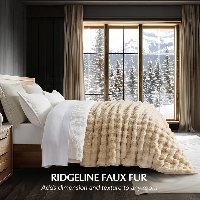 EVERGRACE Ultra Soft Luxury Fluffy Ridgeline Faux Rabbit Fur Throw Blanket, Thick Warm Bubble Throw for Bed, Cozy Plush Reversible Blankets for Couch, Chair, Sofa, Cream, 80x90 Inches, 870 GSM