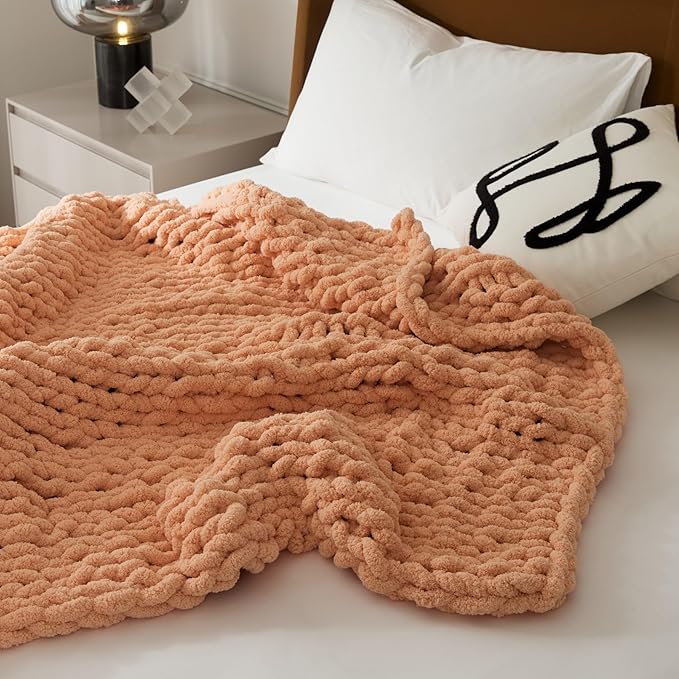 WESHIONGOO Chunky Knit Blanket Throw Knitted Throw Blankets for Couch Bed Fluffy Soft Blanket with Jumbo Chenille Yarn Thick 100% Handmade(40"*40")