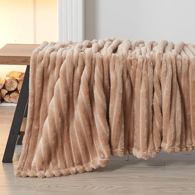 NEWCOSPLAY Super Soft Throw Blanket Taupe Premium Silky Flannel Fleece 3D Ribbed Jacquard Lightweight Bed Blanket All Season Use (Taupe Ribbed, Throw(40"x50"))