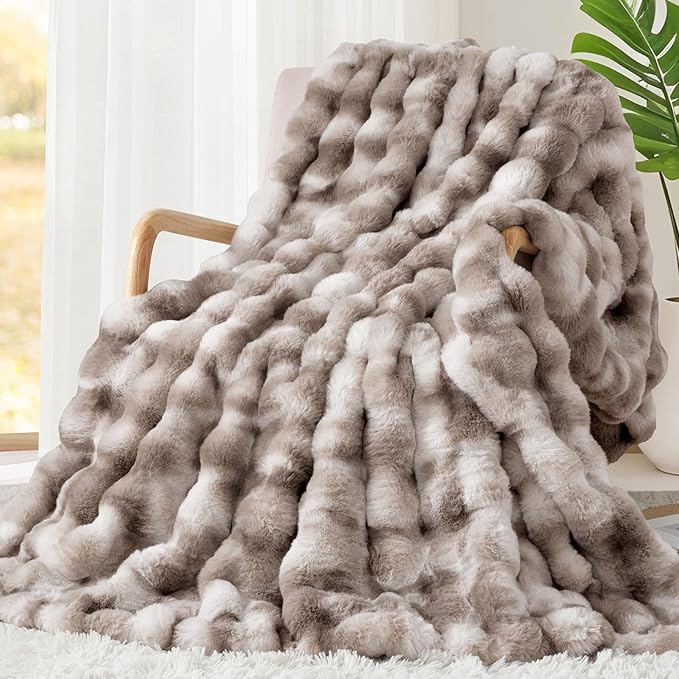 Touchat Luxury 1000GSM Faux Rabbit Fur Throw Blanket, Super Heavy Warm Cozy Grey Blankets for Couch Bed Sofa, Ruched Plush Fuzzy Elegant Soft Reversible Mink Blanket for Living Room Bedroom