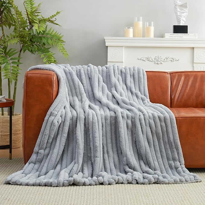 Amélie Home Faux Fur Throw Blanket for Couch, Cozy Fuzzy Fluffy Fur Luxurious Soft Striped Plush Gift Blankets for Family Sofa Chair Bed Living Room Bedroom, 55"x70", Light Grey