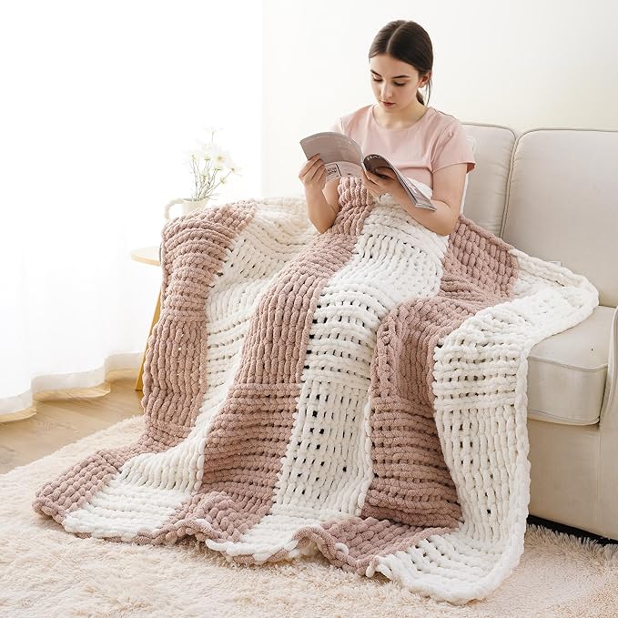 Battilo Chunky Knit Throw Blanket, Soft and Thick Chenille Throw Blanket, 50"x60" Handmade Cable Knit Crochet Blanket, Large Rope Knot Throw Blankets for Couch Sofa Bed Home Decor, Blush & White