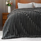 NEWCOSPLAY Faux Fur Throw Blanket Grey 3D Ribbed Plush Thick Warm Blanket for Couch Sofa Bed 850GSM (Grey Ribbed, Throw(50"x60"))