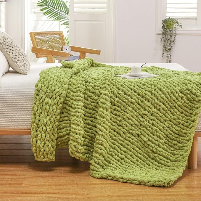 WESHIONGOO Chunky Knit Blanket Throw 50"×60" Knitted Throw Blankets for Couch Bed Fluffy Soft Blanket with Jumbo Chenille Yarn Thick 100% Handmade (Lime Green)
