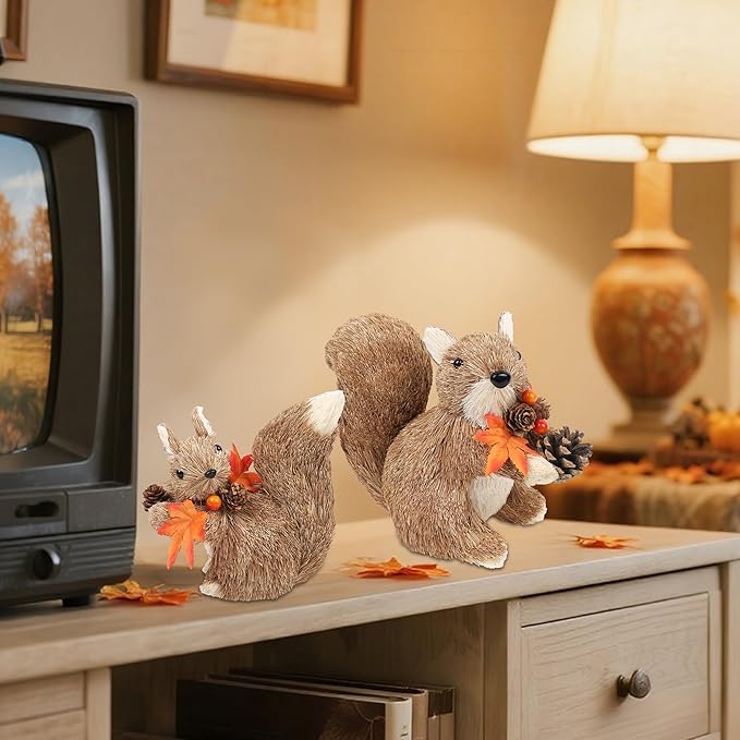 winemana Set of 2 Fall Table Decor-Squirrels with Leaves Pine Cones Thanksgiving Home Decorations Indoor Sisal Figurines, Cozy Fall Office Harvest Centerpiece Christmas Kitchen Décor