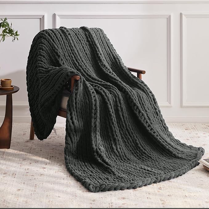 Chunky Knit Throw Blanket, 40''*50'' Knitted Throw Chenille Yarn for Bed Couch, Handmade Dark Grey Crochet Big Thick Blanket, Machine Washable Cute Comfy Blanket for Home Decor