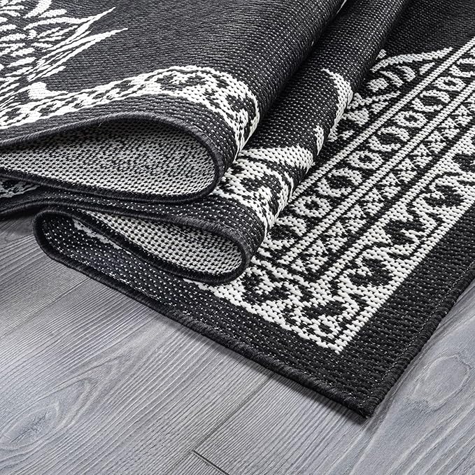 CAMILSON Outdoor Rug, 5x7 Medallion Black White Modern Area Rugs for Indoor and Outdoor Patios, Kitchen and Hallway Mats, Washable Porch Deck Outside Carpet (Medallion Black, 5 x 7)