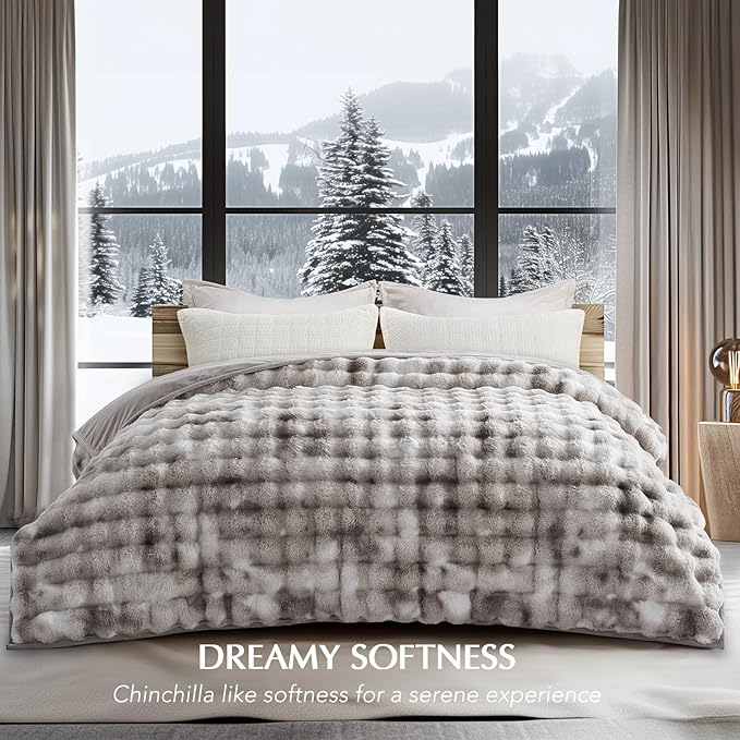 EVERGRACE Ultra Soft Luxury Fluffy Ridgeline Faux Rabbit Fur Throw Blanket, Thick Warm Bubble Throw for Bed, Cozy Plush Reversible Blankets for Couch, Chair, Sofa, Light Grey, 80x90 Inches, 870 GSM