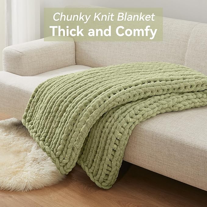 Chunky Knit Throw Blanket, 30''*40'' Knitted Throw Chenille Yarn for Bed Couch, Handmade Light Green Crochet Big Thick Blanket, Machine Washable Cute Comfy Blanket for Home Decor