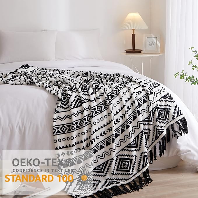 CASAAGUSTO Boho Throw Blanket - Black and White Decorative Blankets with Tassel, Printed Flannel Bohemian Blanket for Chair, Bed, Sofa, Couch(60 * 80, Black and White)