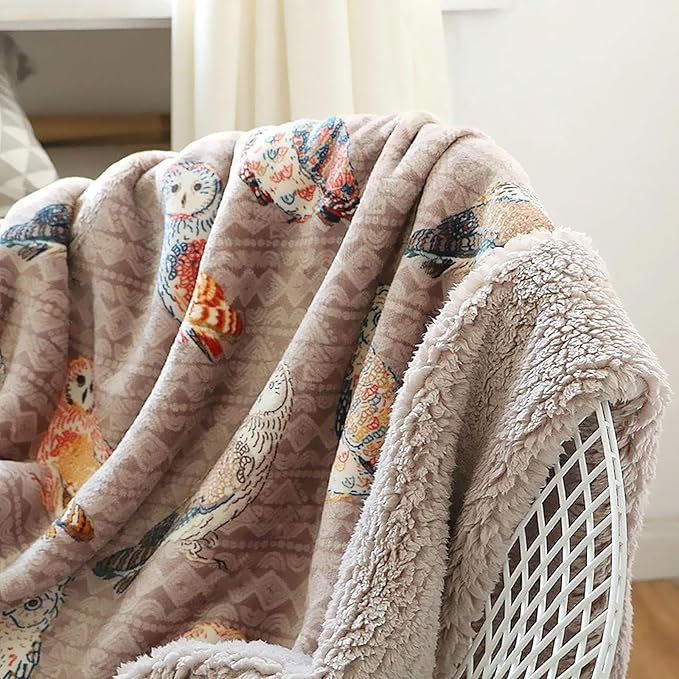 UKELER Owl Throw Blanket Queen Size 80'' x 90'', Soft Cozy Warm Throw Blanket for Bed/Couch/Sofa/Camping, Great Gift for Women's Day,Mother's Day,Father's Day,Thanksgiving,Christmas,Hallows' Day