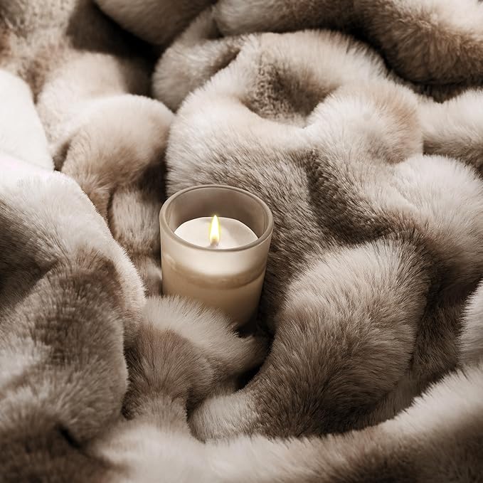 Touchat Luxury 1000GSM Rabbit Faux Fur Blanket, Super Heavy Warm Cozy Brown Blankets for Couch Bed Sofa, Ruched Plush Fuzzy Elegant Soft Reversible Mink Blanket for Living Room Bedroom, 60" x 80"