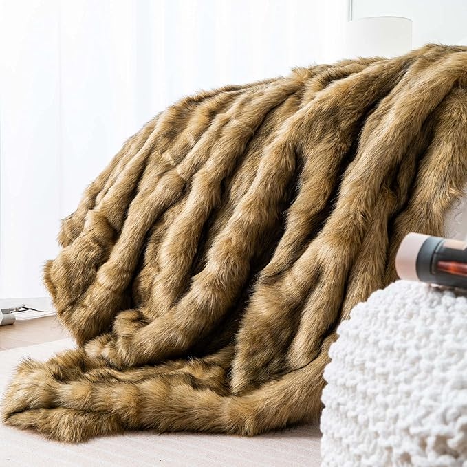 BATTILO HOME Golden Faux Fur Throw Blanket for Couch Sofa, Long Pile Fur Blankets and Throws, Elegant, Fluffy Thick Warm Heavyweight Fur Blanket Reversible to Plush Velvet, 50"x60"