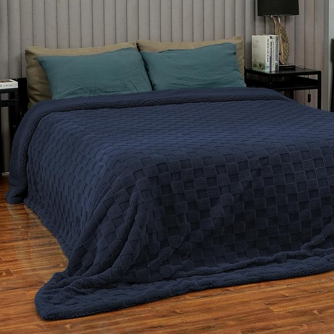 Pawque Super Soft Cozy Throw Blanket Queen Size for Couch Bed, Fluffy Sherpa Fleece Reversible Thick Warm Fuzzy Blanket for All-Season, 3D Checkered Jacquard Decorative Blankets, Navy Blue, 90"x90"