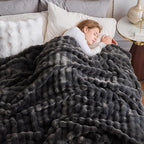 NEWCOSPLAY Faux Fur Twin Blanket Grey Bubble Blanket Thick Warm Soft for Couch Sofa Bed 550GSM (Grey, Twin(60"x80"))