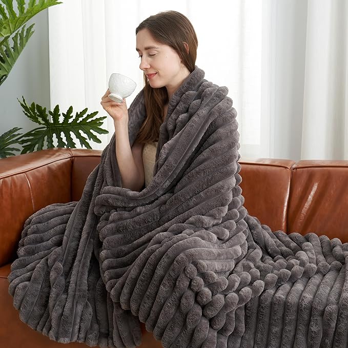 Amélie Home Faux Fur Throw Blanket for Couch, Cozy Fuzzy Fluffy Fur Luxurious Soft Striped Plush Gift Blankets for Family Sofa Chair Bed Living Room Bedroom, 55"x70", Charcoal Grey