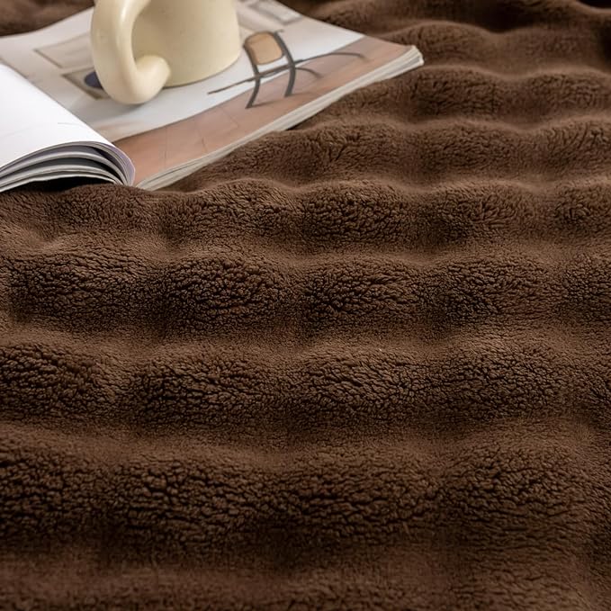 YUSOKI Luxury 3D Bubble Throw Blanket 2lb,All Ages,Home Decoration, (Brown,50 * 60inches)
