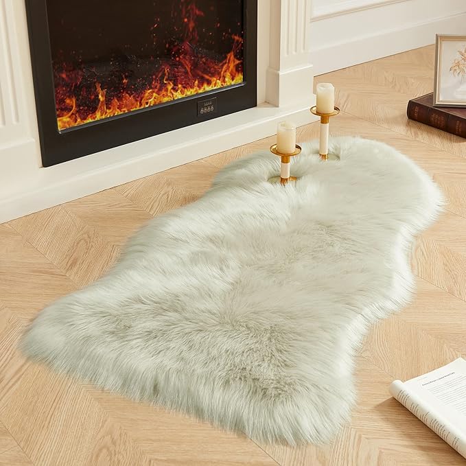 AMTOVO Faux Fur Rug, Light Grey Area Rug, Fluffy Sheepskin Rug, Fuzzy Ultra Soft 2 x 4 ft Shag Rugs for Bedroom Sofa Throw Cushion Room Decor, Sheepskin
