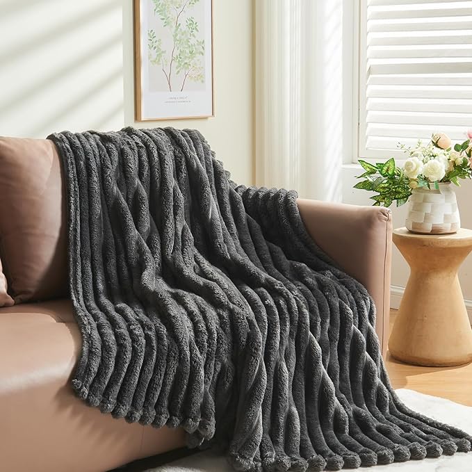 NEWCOSPLAY Super Soft Throw Blanket Grey Premium Silky Flannel Fleece 3D Ribbed Jacquard Lightweight Bed Blanket All Season Use (Grey Ribbed, Throw(50"x60"))