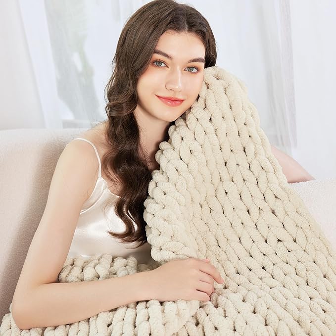 Admitrack Chunky Knit Blanket Throw, 100% Hand Knit Chenille Throw Blanket for Sofa & Home Decor, Soft and Cozy Knitted Throw Blankets (Ivory，40"x50")