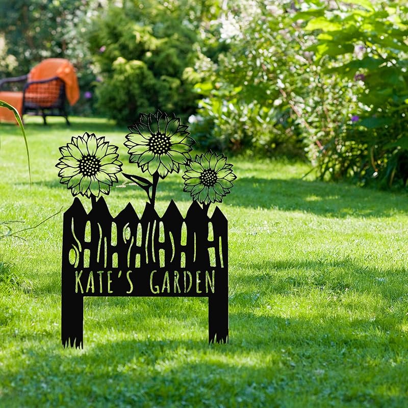 Custom Sunflower Metal Garden Sign with Stakes, Flower Garden Decor, Personalized Family Name Sign, Farmhouse Yard Decorative, Patio Art, Mother's Day Gift, Mom Gift, Housewarming Gift